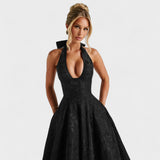 Effie - Midi haljina s teksturiranim materijalom i V izrezom