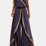 Lorena | Kombinezon s zlatnim detaljima i šlicem na nozi