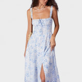 Renata | Modro midi haljina s cvjetnim uzorkom, kvadratni dekolte i naborom