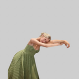 Haljina Olivia | Moderna elegancija sa otvorenim leđima