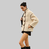 Zoe - Elegantna bunda od flisa s kontrastnim rubovima