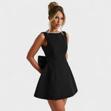 Carrie | Mini haljina s bisernom trakom